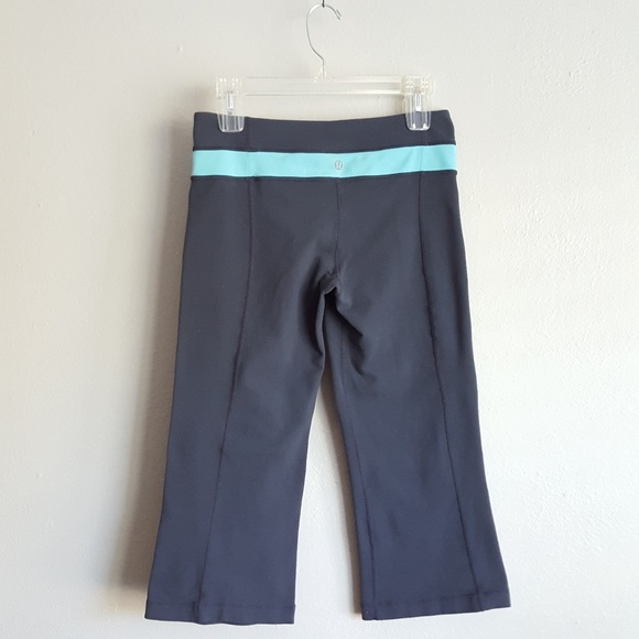 lululemon athletica Pants - Lululemon Crop Wide Leg Relaxed Yoga Pants Size 6